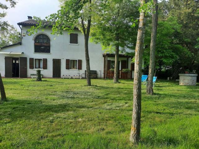 Proprietà rustica in vendita di 150 m² in Via II Giugno