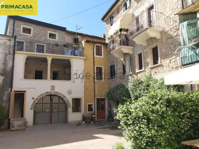 Proprietà rustica in vendita di 168 m² in Via Flaminio Pellegrini