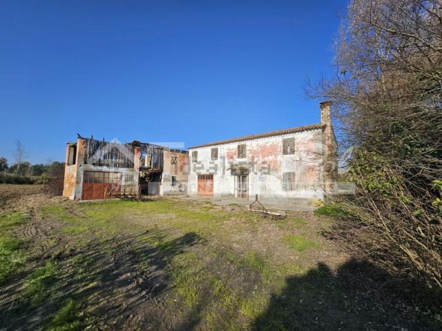Proprietà rustica in vendita di 16935 m²