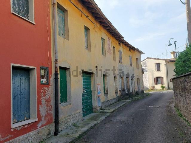 Proprietà rustica in vendita di 173 m² in Via Palmanova, 37