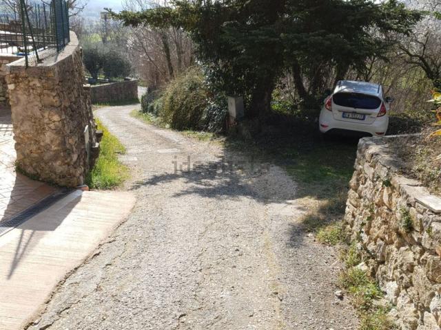 Proprietà rustica in vendita di 180 m² in Via Castello