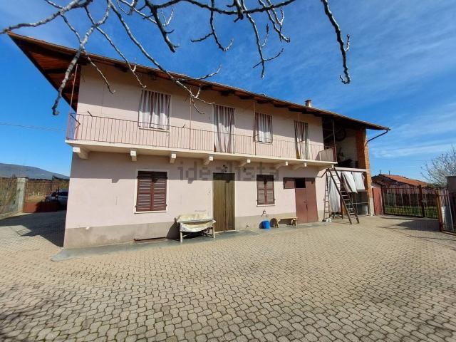 Proprietà rustica in vendita di 180 m² in Via Savigliano