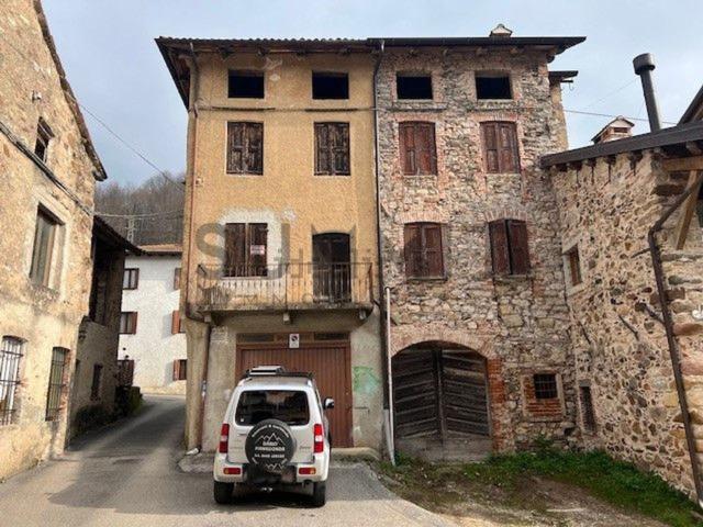 Proprietà rustica in vendita di 190 m² in Via B. Brandellero