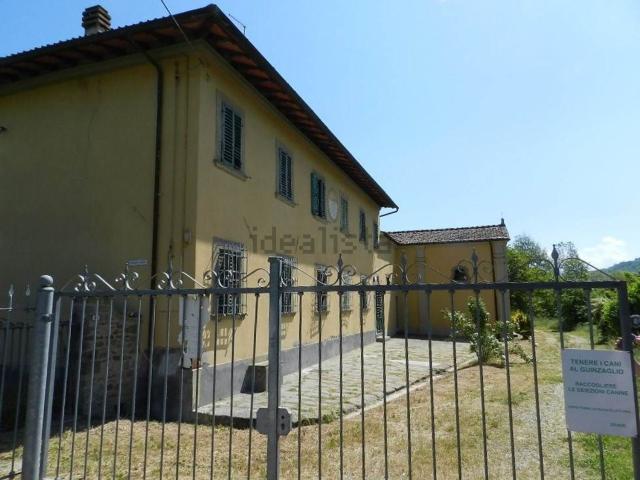 Proprietà rustica in vendita di 1006 m² in Via Zufolana