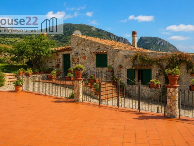 Proprietà rustica in vendita di 100 m² in Contrada San Leonardo