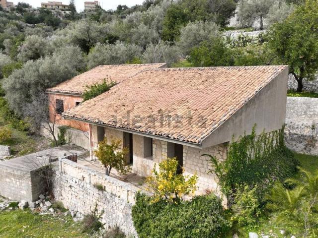 Proprietà rustica in vendita di 130 m² in Strada Consortile San Silvestro Rassabia