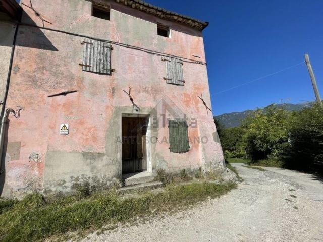 Proprietà rustica in vendita di 130 m² in Via Tenente Eger