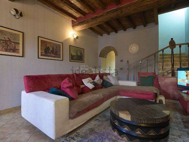 Proprietà rustica in vendita di 131 m² in Via Attilio Lazzari