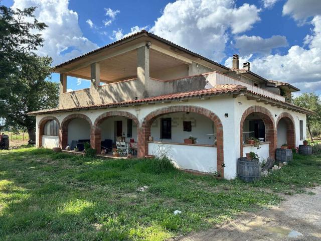 Proprietà rustica in vendita di 1360 m²