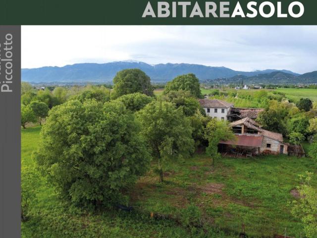 Proprietà rustica in vendita di 25000 m² in Via Caselli