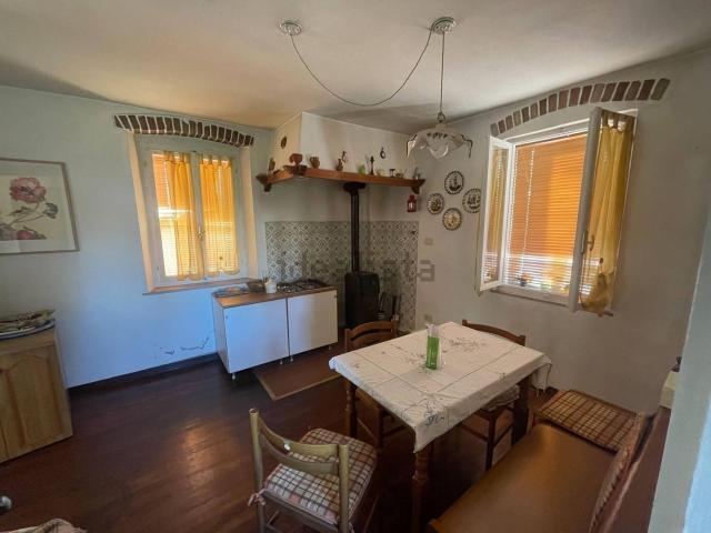 Proprietà rustica in vendita di 266 m² in Via Cortello, 77