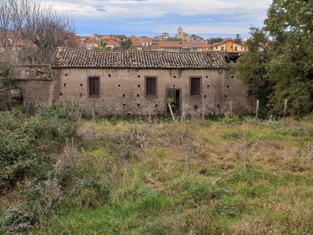 Proprietà rustica in vendita di 270 m² in Via Castagneto Vecchio