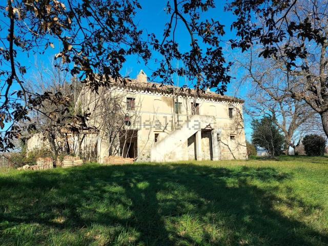 Proprietà rustica in vendita di 280 m² in Via Molino San Filippo