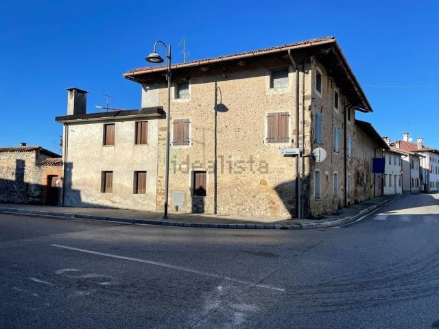 Proprietà rustica in vendita di 291 m² in Via Aldo Grazzolo, 2