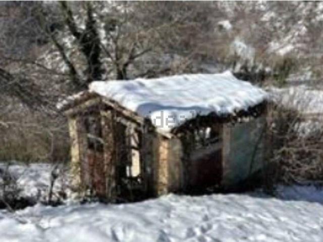 Proprietà rustica in vendita di 2944 m² in Via Monte Catria
