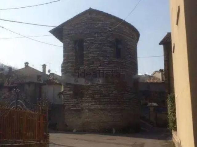 Proprietà rustica in vendita di 200 m² in Contrada Cunial