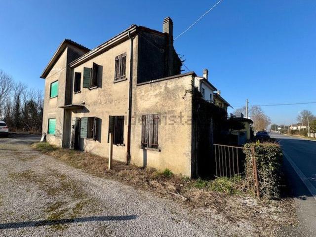 Proprietà rustica in vendita di 200 m² in Via Roma