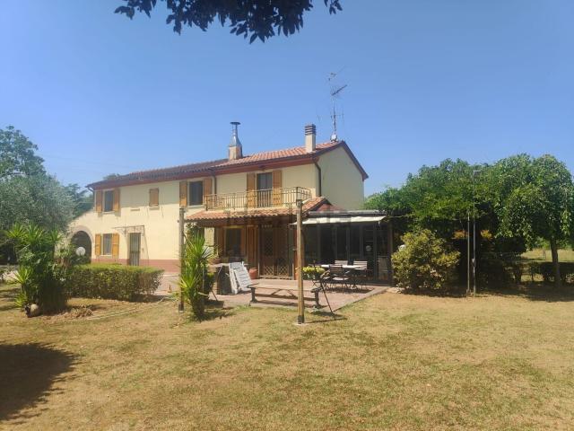 Proprietà rustica in vendita di 200 m²