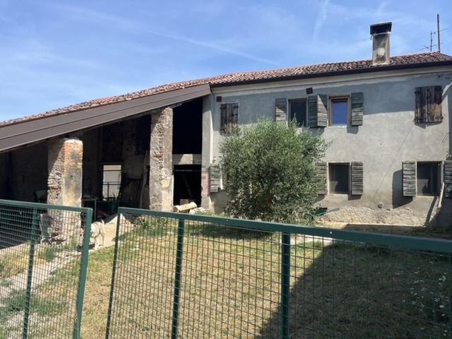 Proprietà rustica in vendita di 204 m² in Via Fornetto
