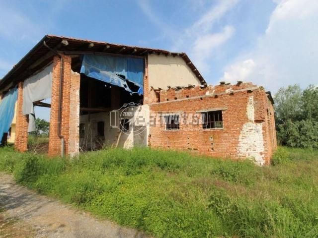 Proprietà rustica in vendita di 2330 m² in Via San Bernolfo, 87