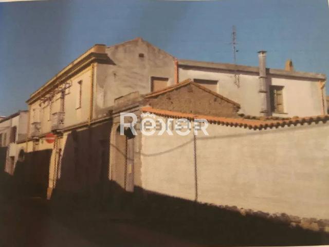 Proprietà rustica in vendita di 366 m² in Via G. Garibaldi
