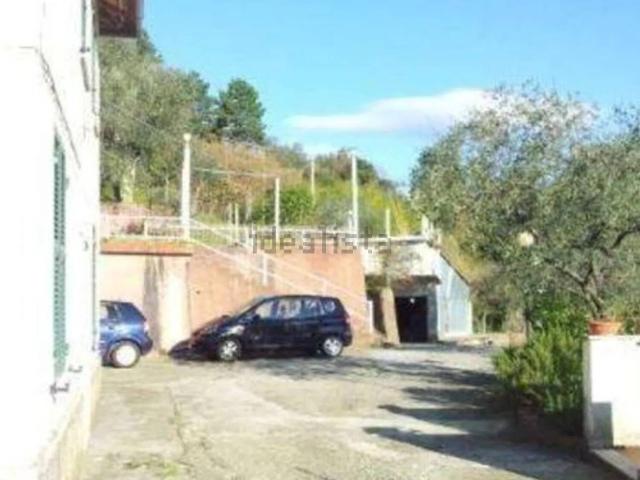 Proprietà rustica in vendita di 377 m² in Via I° Maggio