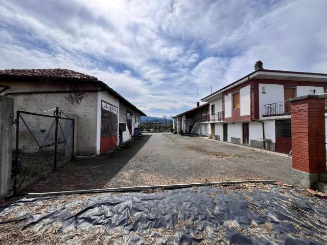 Proprietà rustica in vendita di 394 m² in Via Falicetto, 20
