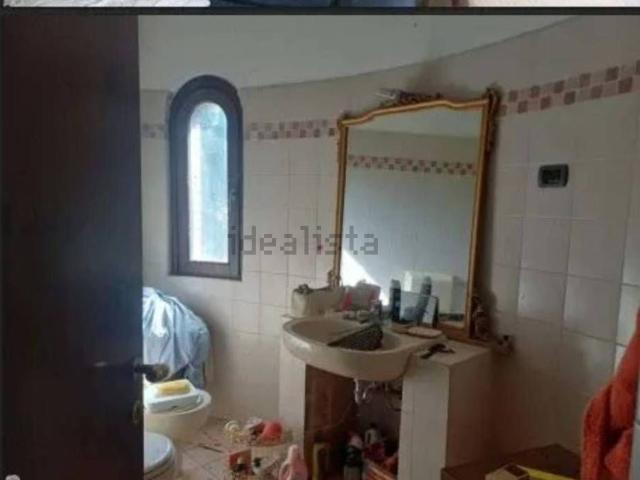 Proprietà rustica in vendita di 303 m² in Via Burgazzi