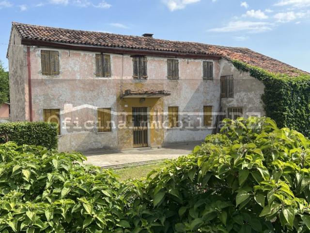 Proprietà rustica in vendita di 3000 m² in Via Castellaro Alto