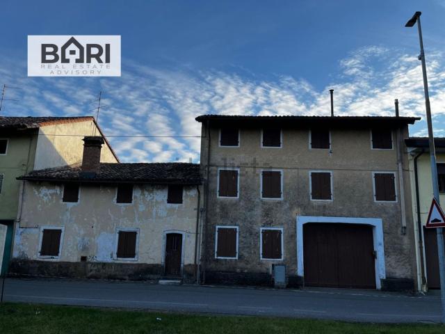 Proprietà rustica in vendita di 300 m² in Via de Bortoli