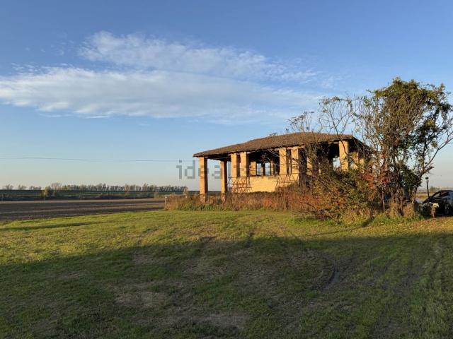 Proprietà rustica in vendita di 311 m² in Via Imperiale