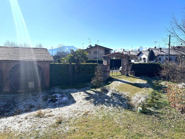 Proprietà rustica in vendita di 338 m² in Via Rocca