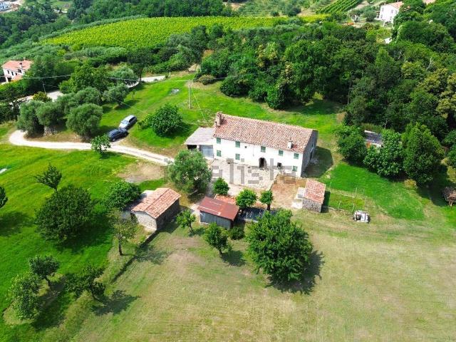 Proprietà rustica in vendita di 339 m² in Via Murale