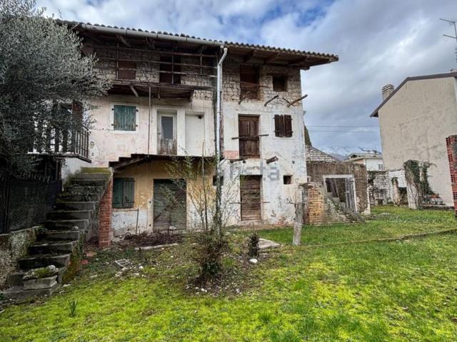 Proprietà rustica in vendita di 440 m² in Via Giuseppe Garibaldi, 19