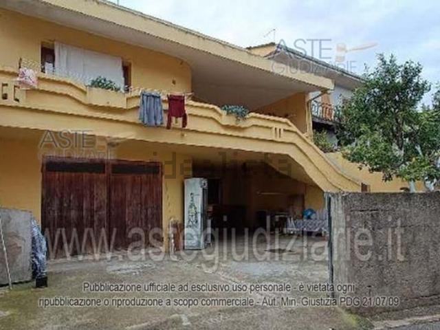 Proprietà rustica in vendita di 445 m² in Via Generale Sanna