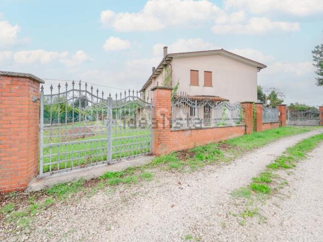Proprietà rustica in vendita di 476 m² in Viale delle Terme, 6