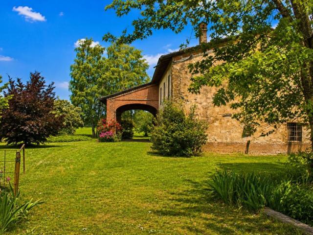 Proprietà rustica in vendita di 400 m² in Frazione Borgonovo