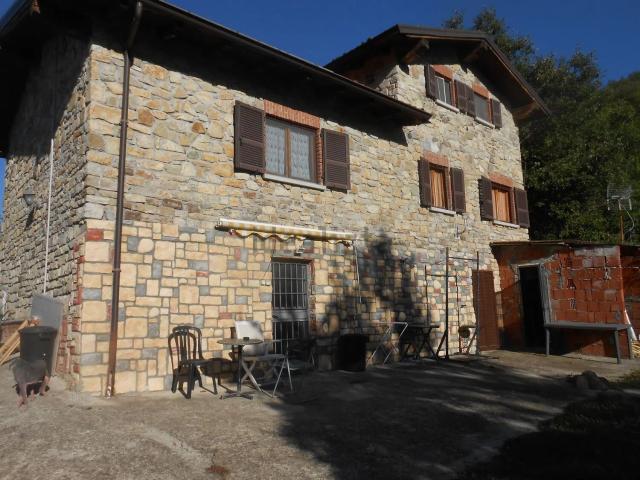 Proprietà rustica in vendita di 400 m² in Località Piancasale