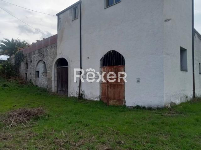 Proprietà rustica in vendita di 400 m² in Strada Statale 7