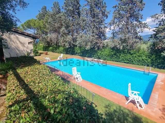 Proprietà rustica in vendita di 400 m² in Via di Rosano
