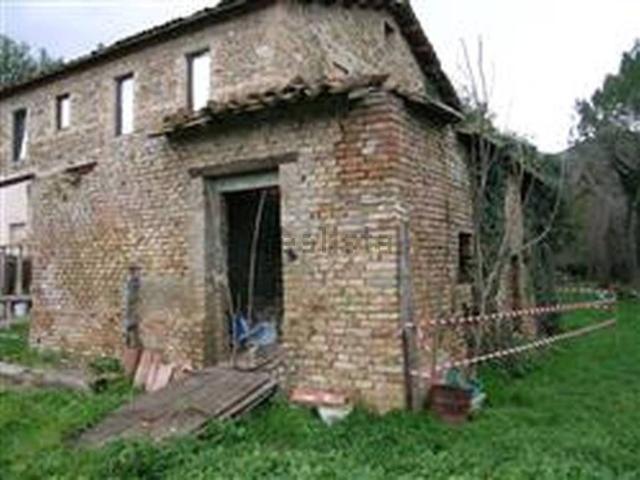 Proprietà rustica in vendita di 417 m² in Via Provinciale
