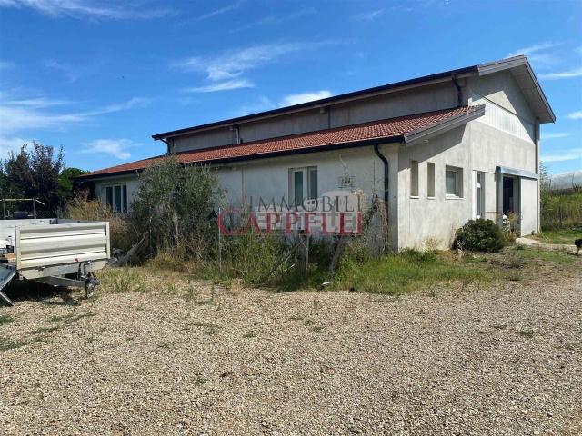 Proprietà rustica in vendita di 415 m² in Via Casone, 51