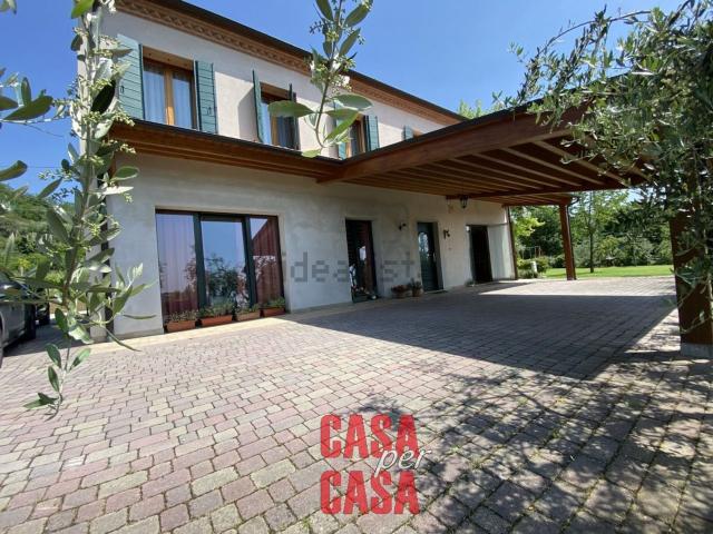 Proprietà rustica in vendita di 420 m² in Via Caranzolo, 5