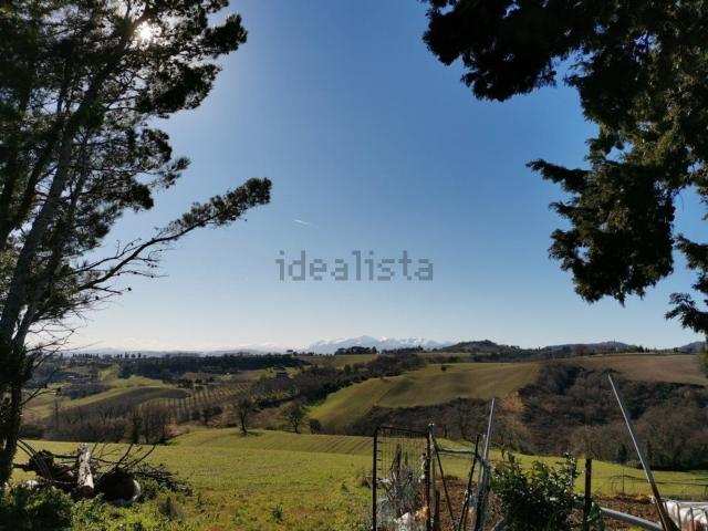 Proprietà rustica in vendita di 550 m² in Viale A. Diaz