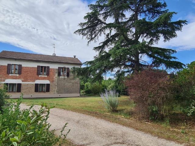 Proprietà rustica in vendita di 580 m² in Contrada Mozzavinci