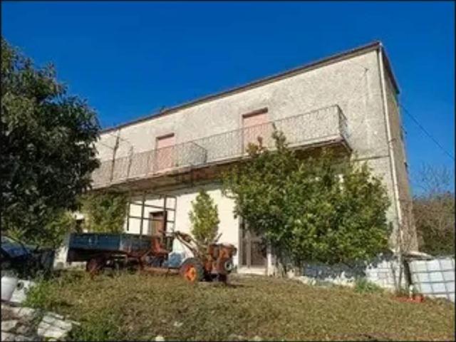 Proprietà rustica in vendita di 500 m²