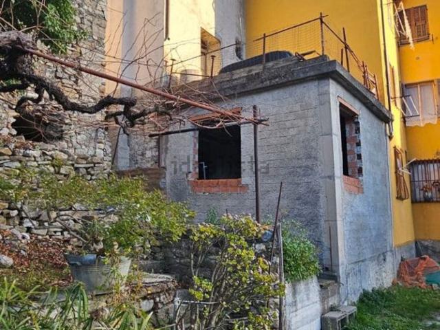 Proprietà rustica in vendita di 65 m² in Via dei Gumbi