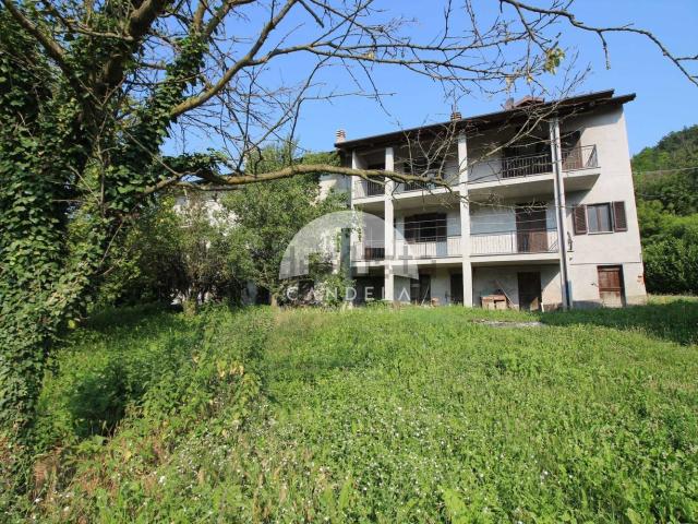 Proprietà rustica in vendita di 600 m² in Frazione San Rocco