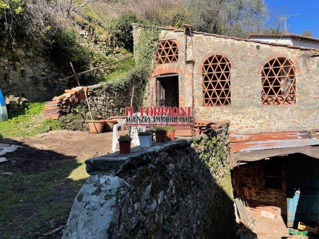 Proprietà rustica in vendita di 60 m² in Via del Castello