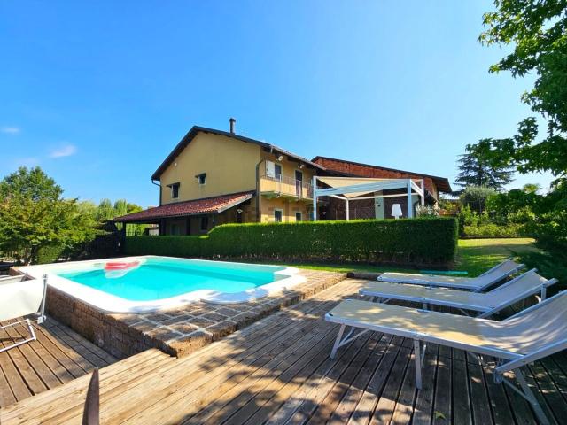 Proprietà rustica in vendita di 626 m² in Frazione Podio, 111